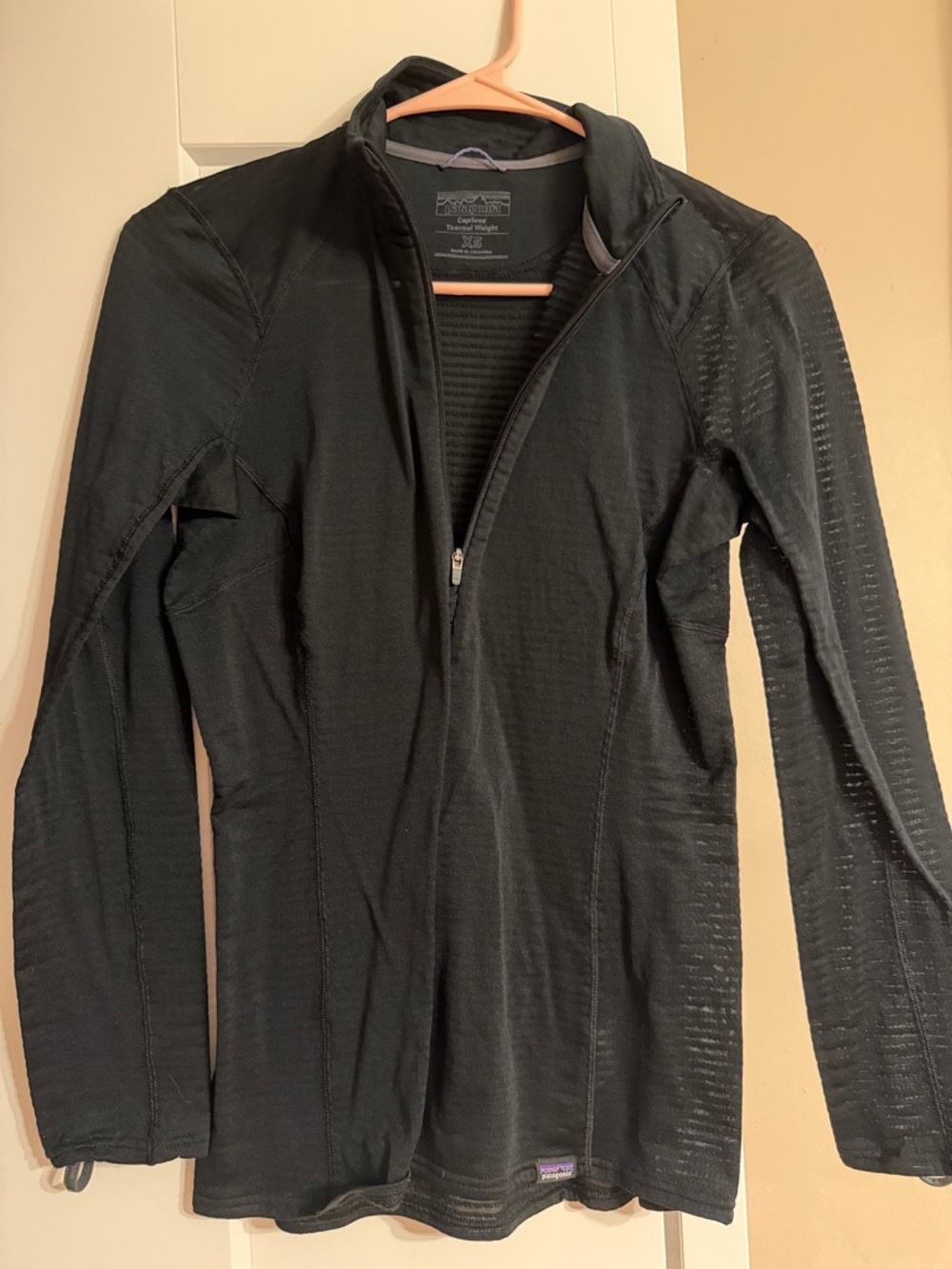 Patagonia Black half-Zip thermal Layer